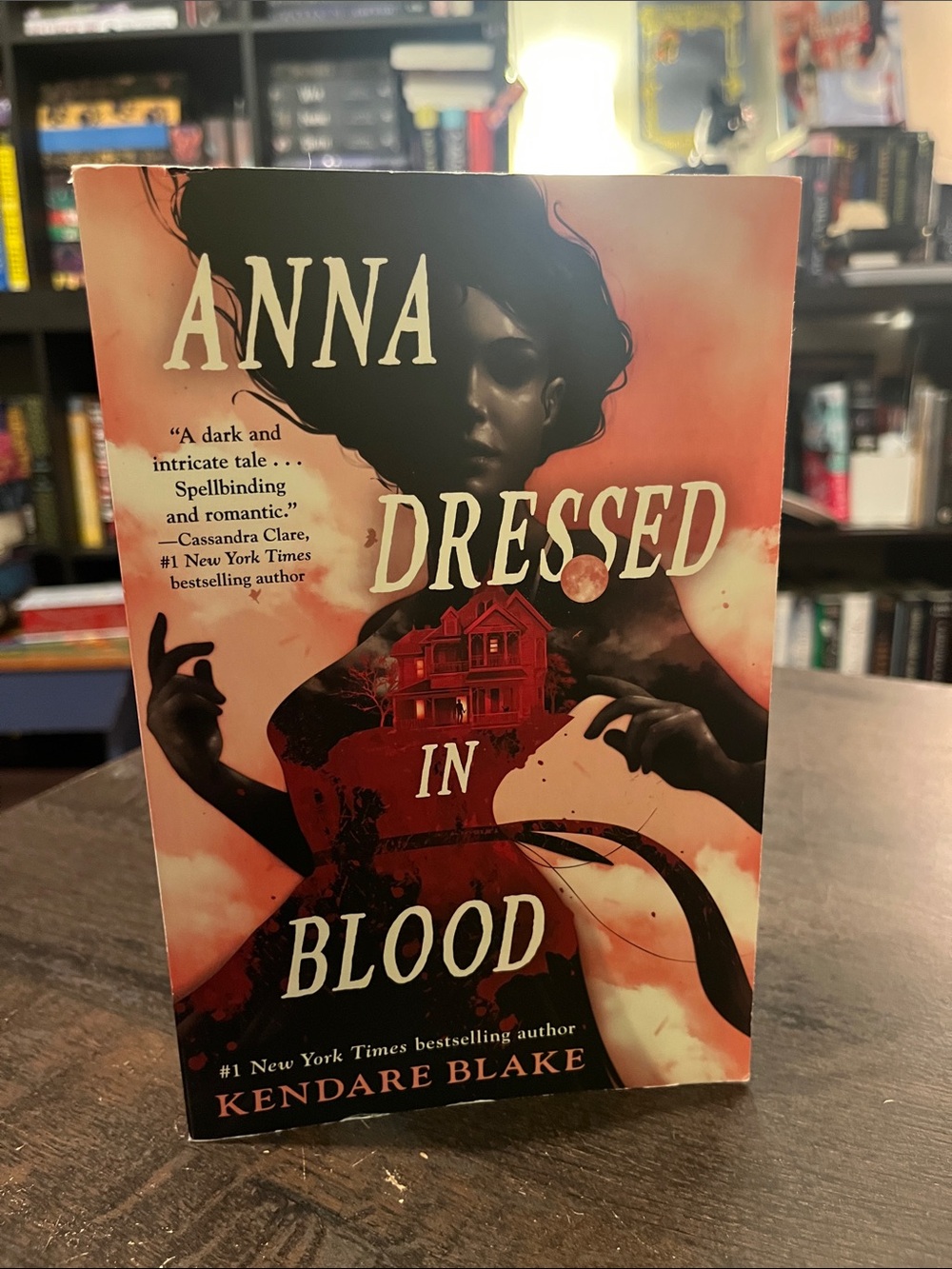 Anna Dressed in Blood by Kendare Blake- Paperback